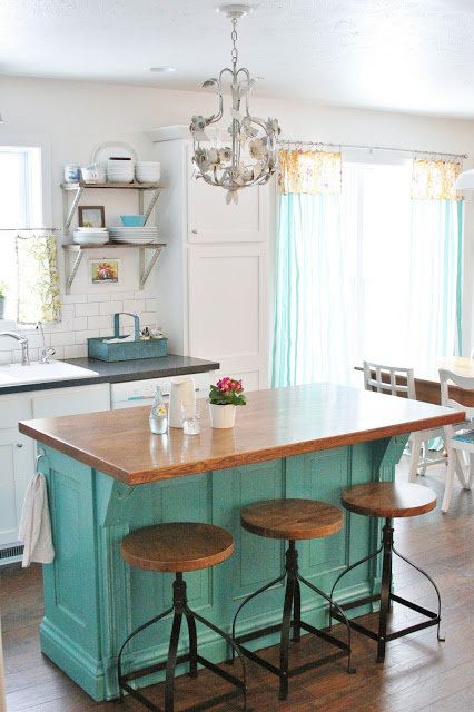 25+ Kitchen Island Ideas with Seating & Storage » Jessica ...