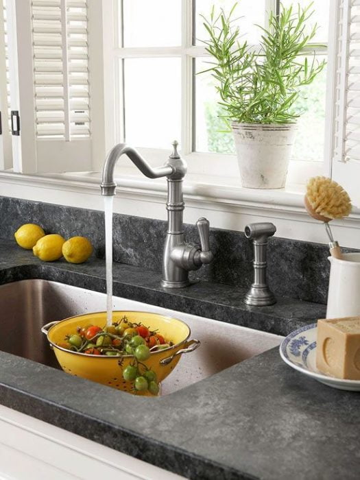 15+ Kitchen Faucet Ideas | Modern & Traditional Faucets ...