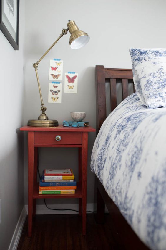 Best 25+ Nightstand Ideas for Small Spaces » Jessica Paster